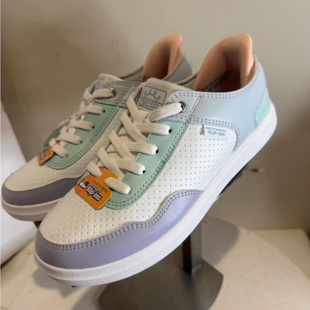 SKECHERS Slip-ins: BOBS D'Vine Sneaker (Women’s